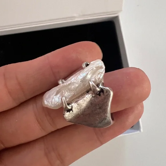 Free people Silver Baroque Pearl Statement Ring - Picture 6 of 12